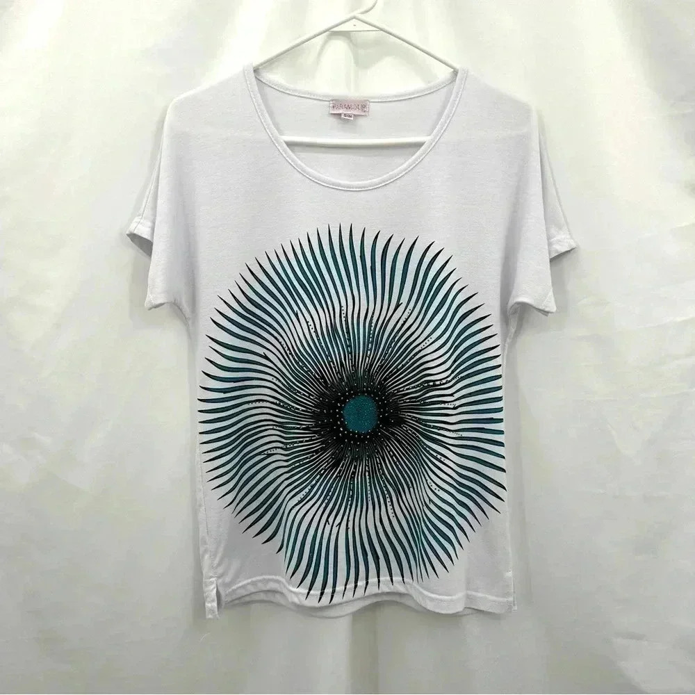 Paramour Graphic Tee Women S/M White Teal Studded Sunburst Short Sleeve PKE-1642